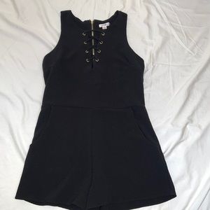 Black romper with pockets!